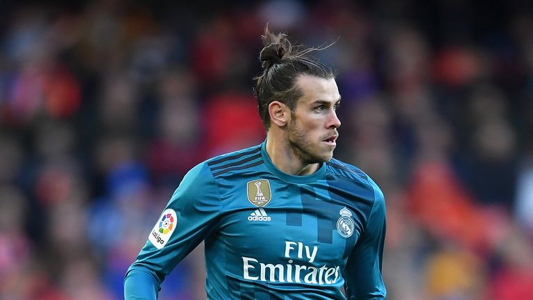 Gareth Bale of Real Madrid runs with the ball during the La Liga match between Valencia and Real Madrid at Estadio Mestalla, January 2018