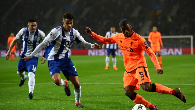 PORTO, PORTUGAL - FEBRUARY 14:  Georginio Wijnaldum of Liverpool in action during the UEFA Champions League Round of 16 First Leg match between FC Porto an