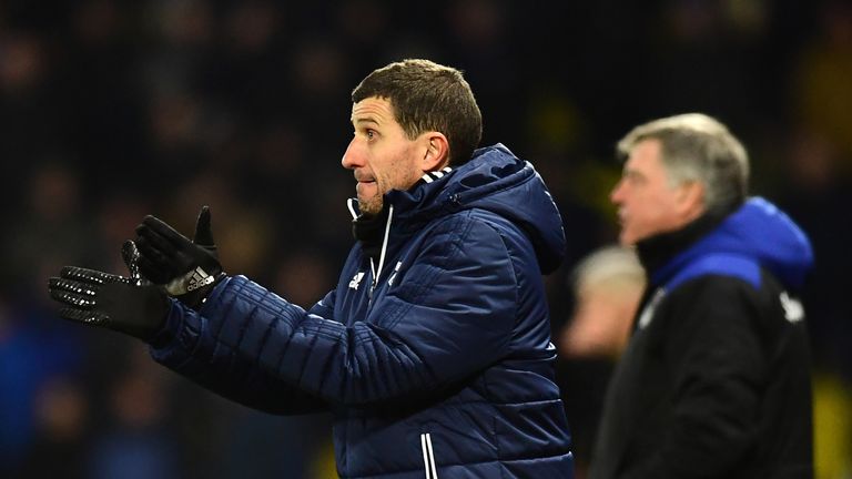 WATFORD, ENGLAND - FEBRUARY 24:  Javi Gracia, Manager of Watford gives his team instructions during the Premier League match between Watford and Everton at