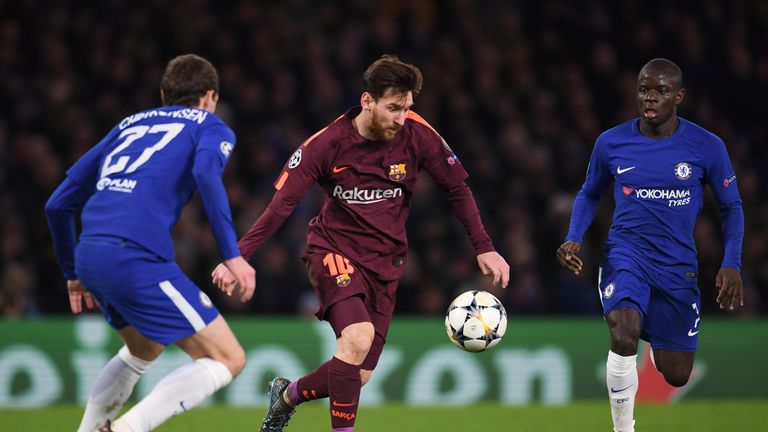 Lionel Messi in action during the UEFA Champions League Round of 16 First Leg at Stamford Bridge
