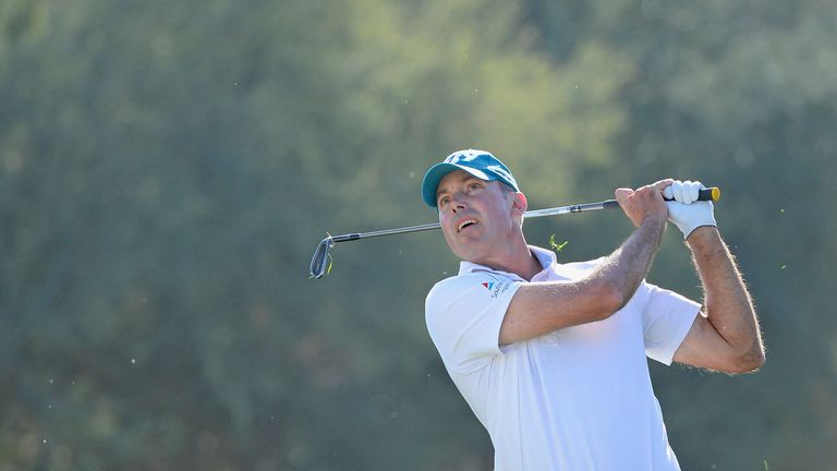 SCOTTSDALE, AZ - FEBRUARY 04:  Matt Kuchar watches his second shot on the first hole during the final round of the Waste Management Phoenix Open at TPC Sco