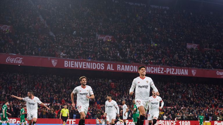 SEVILLE, SPAIN - FEBRUARY 07:  Joaquin Correa of Sevilla FC celebrates after scoring goal during the Copa del Rey semi-final second leg match between Sevil