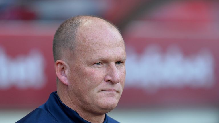 SUNDERLAND, ENGLAND - AUGUST 04: Sunderland manager Simon Grayson looks on during the Sky Bet Championship match between Sunderland and Derby County at Sta