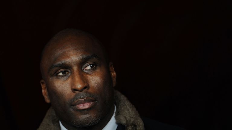 Sol Campbell in talks with Oxford United