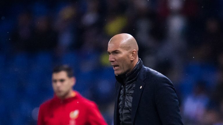 BARCELONA, SPAIN - FEBRUARY 27:  Head coach Zinedine Zidane of Real Madrid CF gives instructions during the La Liga match between Espanyol and Real Madrid 