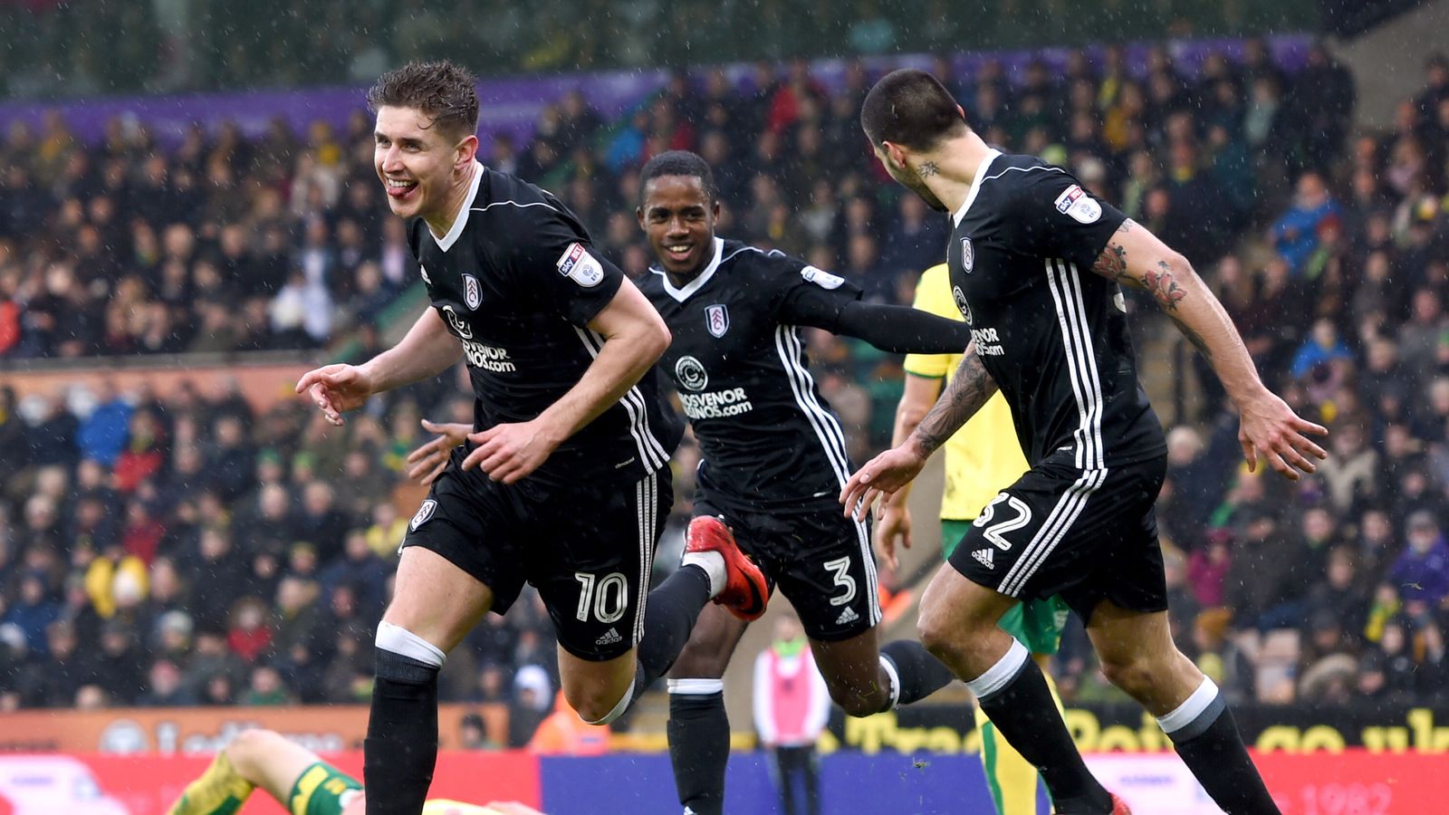 Norwich City 2-0 Cardiff City: Canaries dominate to widen lead at