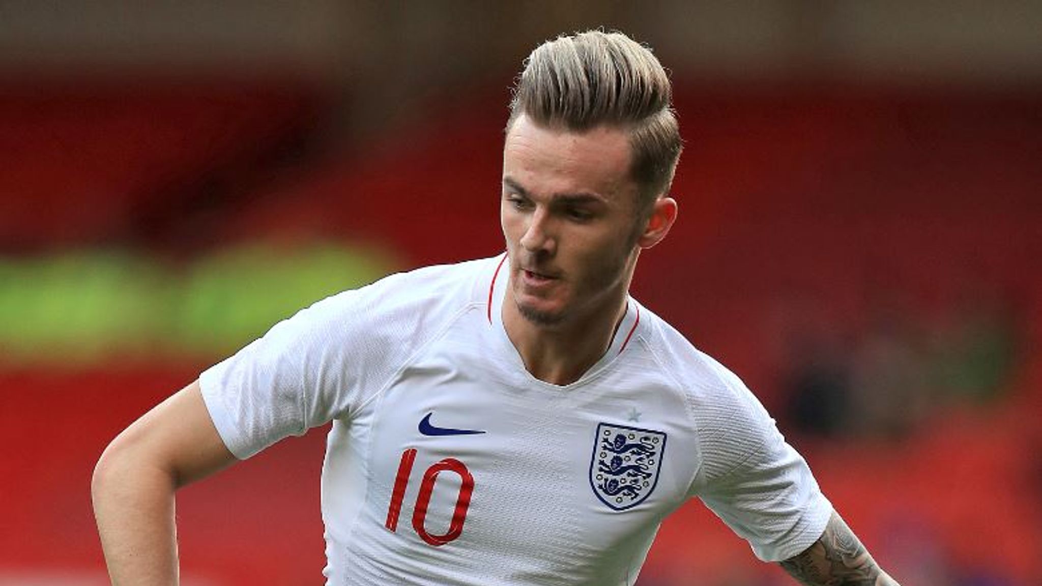 Maddison deals suitors Manchester United a blow by saying hes happy at  Leicester  Sport