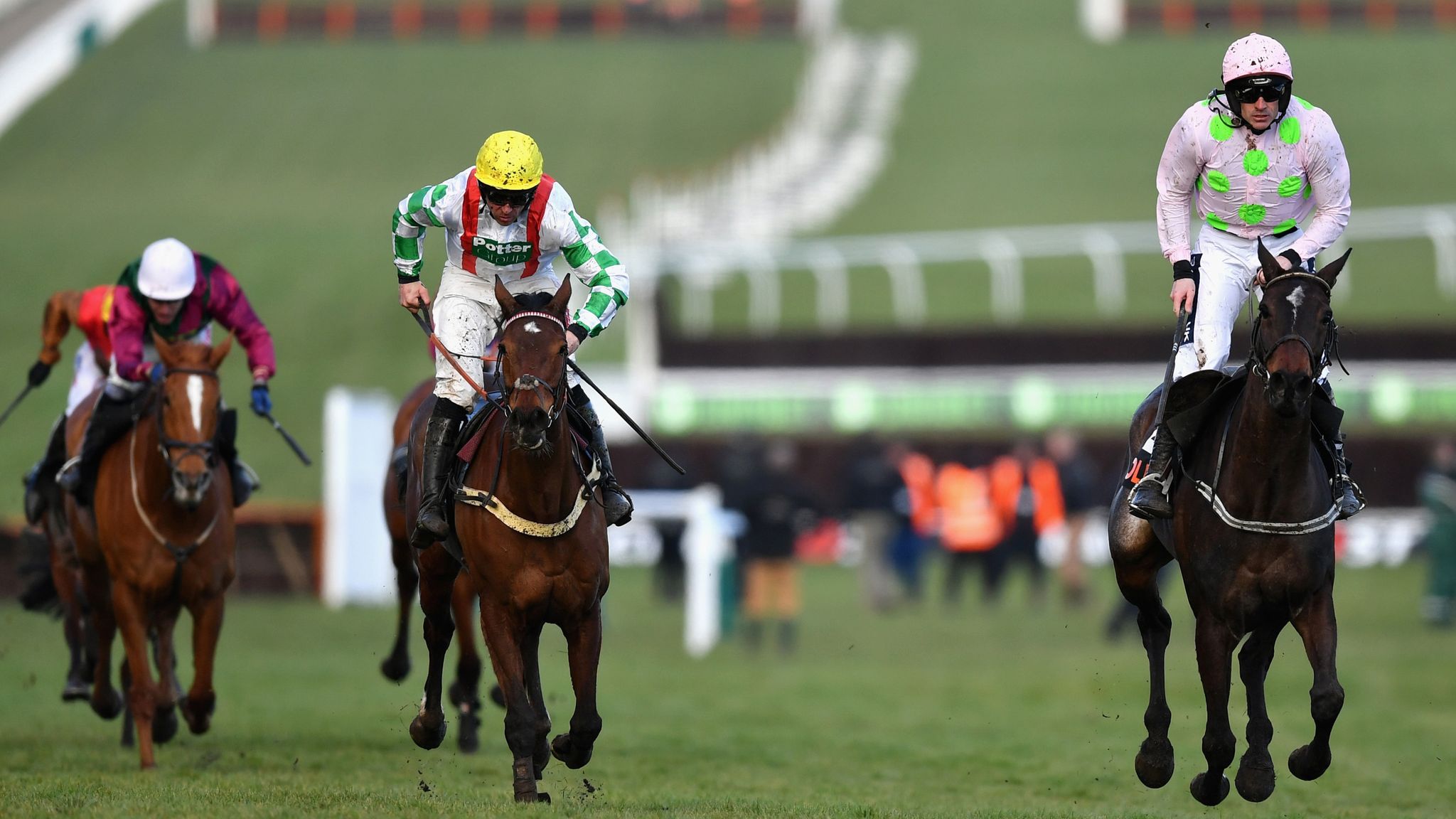 Benie delivers for Mullins in OLBG Mares' Hurdle | Racing News | Sky Sports