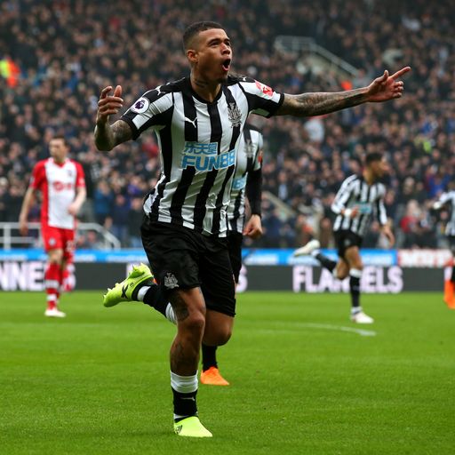 Kenedy wanted by Bayern and PSG