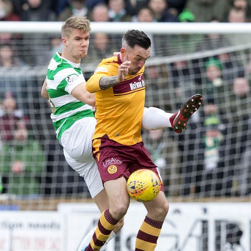 Celtic held by 10-man Motherwell