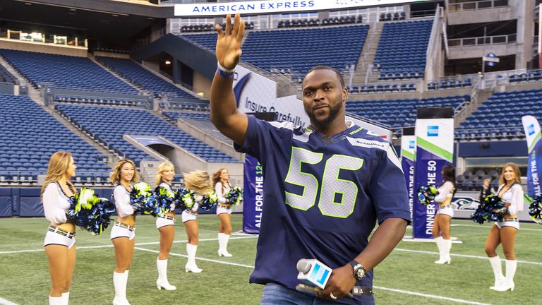 SEATTLE, WA - AUGUST 29: Seattle Seahawks defensive end Cliff Avril enter CenturyLink Field on August 29, 2017 in Seattle, Washington. (Photo by Paul Conrad/Getty Images for American Express)