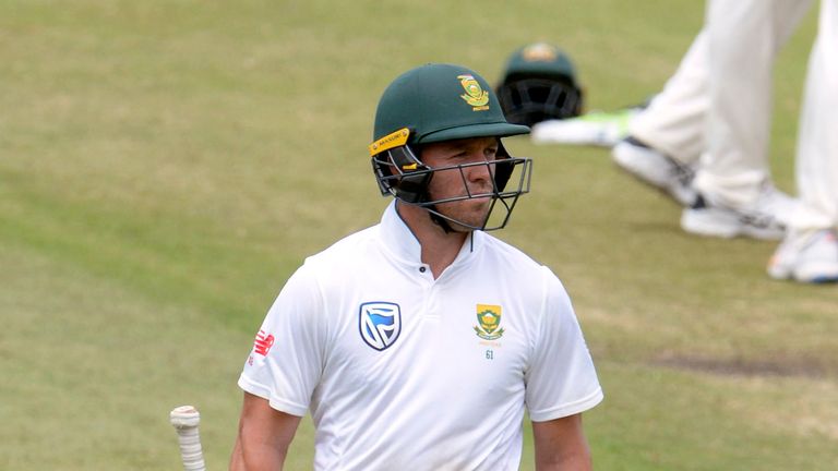 DURBAN, SOUTH AFRICA - MARCH 04: AB de Villiers of the Proteas run out for 0 runs during day 4 of the 1st Sunfoil Test match between South Africa and Australia at Sahara Stadium Kingsmead on March 04, 2018 in Durban, South Africa. (Photo by Lee Warren/Gallo Images)