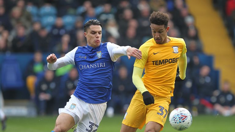 Preston North End's Callum Robinson and Sheffield Wednesday's Joey Pelupessy in action during the Sky Bet Championship match at Hillsborough on March 30, 2018