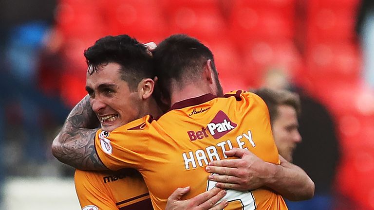 GLASGOW, SCOTLAND - OCTOBER 22: Peter Hartley and Carl McHugh of Motherwell reacts at full time during the Betfred League Cup Semi Final between Rangers and Motherwell at Hampden Park on October 22, 2017 in Glasgow, Scotland. (Photo by Ian MacNicol/Getty Images)