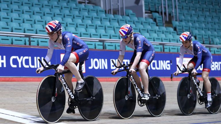 Laura Kenny (left) with teammates from the GB Cycling women's endurance team