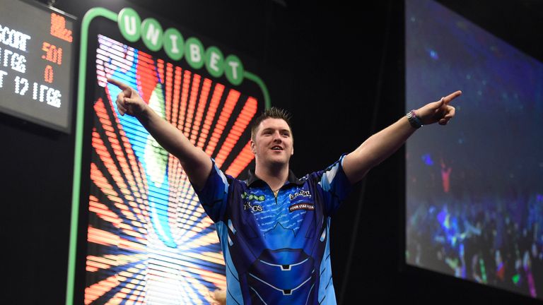 Unibet Premier League game at The SSE Arena in Belfast between Daryl Gurney and Rob Cross