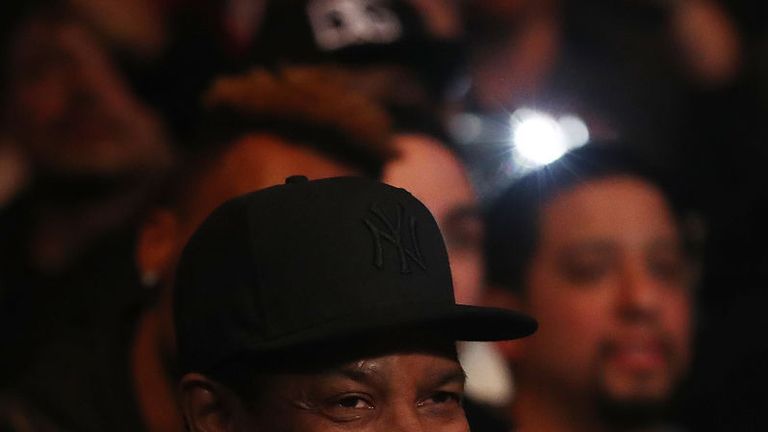 NEW YORK, NY - MARCH 03:  Actor Denzel Washington looks on during the fight between Deontay Wilder and  Luis Ortiz during their WBC Heavyweight Championship fight at Barclays Center on March 3, 2018 in the Brooklyn Borough of New York City.  (Photo by Al Bello/Getty Images)