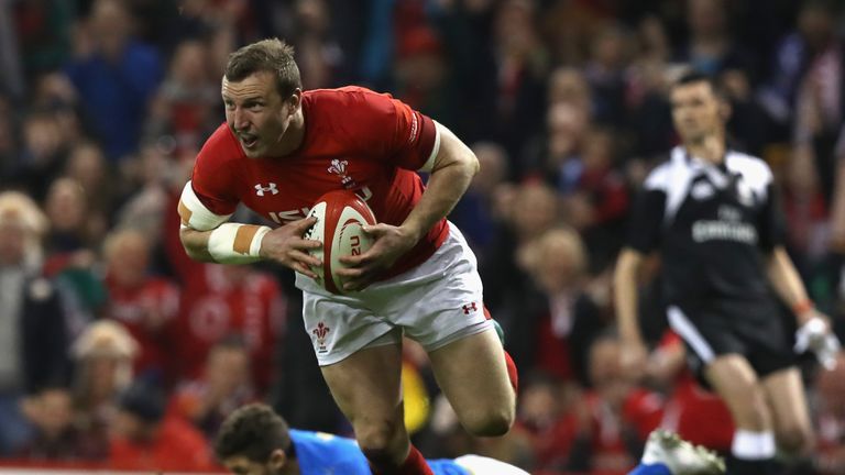 Hadleigh Parkes scores a try for Wales in Six Nations 2018