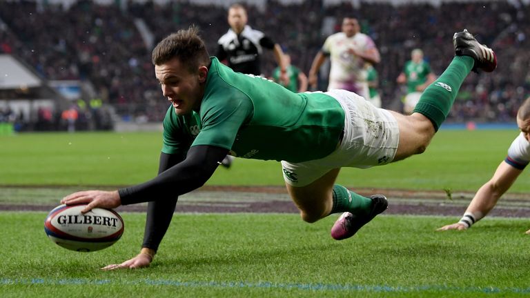 Jacob Stockdale scored Ireland's third try of the first half