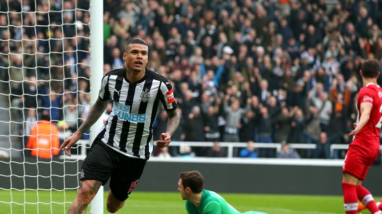 Kenedy scores Newcastle's second goal against Southampton