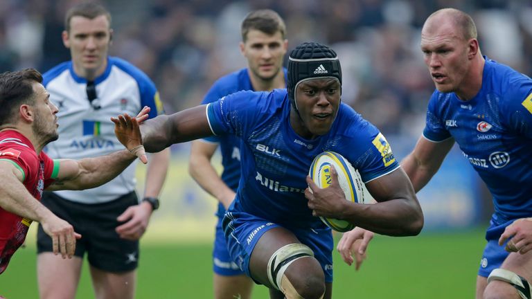 Maro Itoje on the attack for Saracens at the London Stadium against Harlequins in Round 18 of the Aviva Premiership