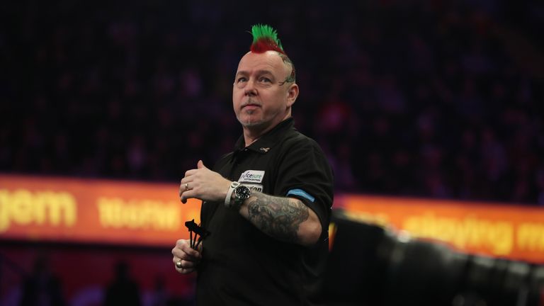 UNIBET PREMIER LEAGUE 2018.MOTORPOINT ARENA.NOTTINGHAM.PIC;LAWRENCE LUSTIG.PETER WRIGHT V MICHAEL SMITH.PETER WRIGHT IN ACTION.