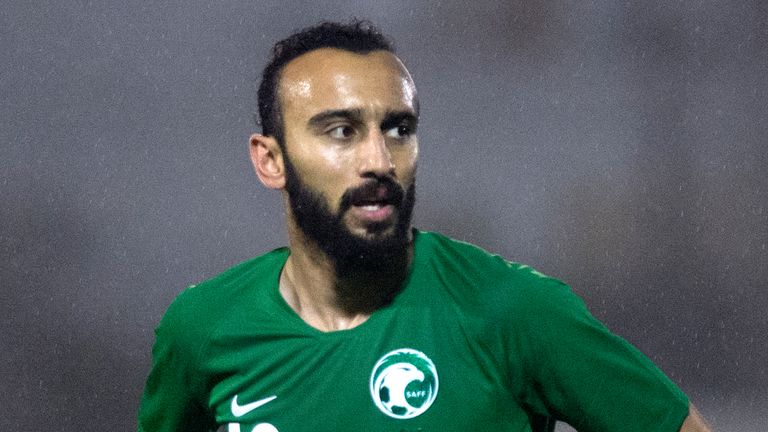 Saudi Arabia striker Mohammad Al-Sahlawi is to train with Manchester United