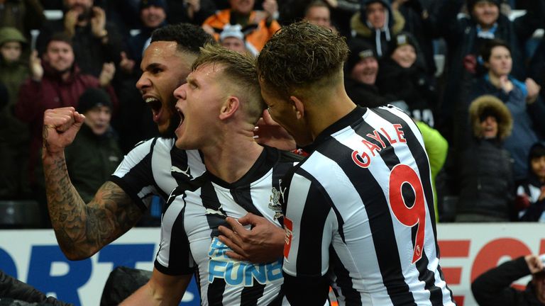 Matt Ritchie celebrates scoring for Newcastle against Southampton