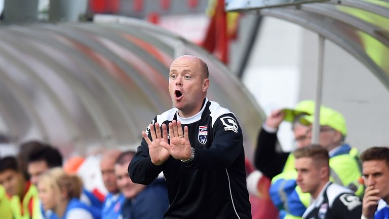 30/08/14 SCOTTISH PREMEIRSHIP.HAMILTON v ROSS COUNTY (4-0).NEW DOUGLAS PARK - HAMILTON.Ross County's Steven Ferguson takes charge of his side after the dismissal of Derek Adam
