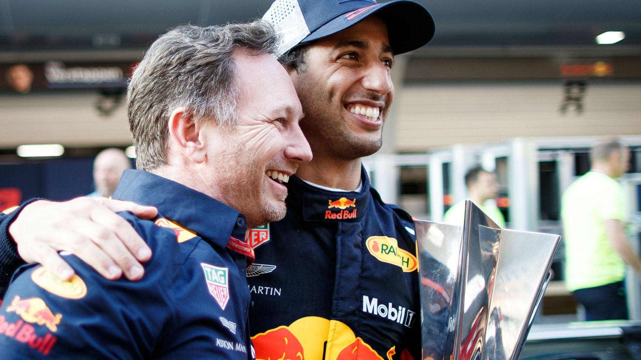 Red Bull hand Daniel Ricciardo summer deadline for 2019 decision | F1 ...