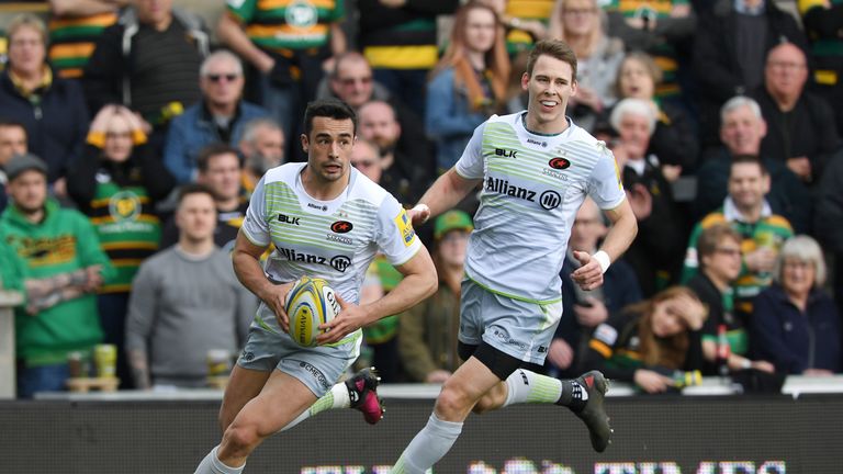 Alex Lozowski scoring for Saracens against Northampton Saints in the Aviva Premiership