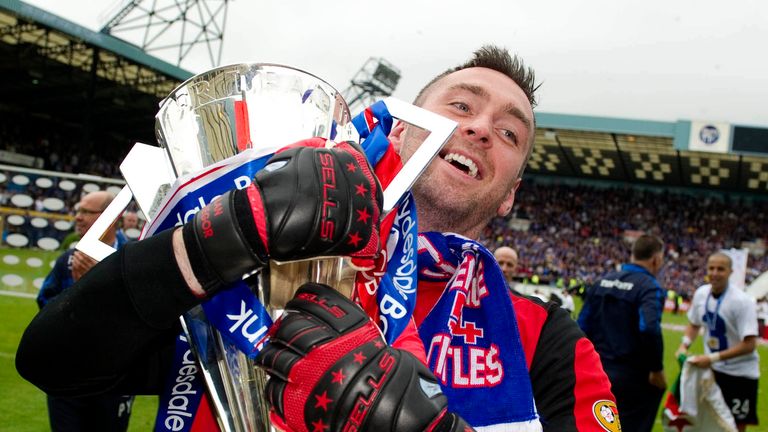 McGregor celebrates a Rangers title win 