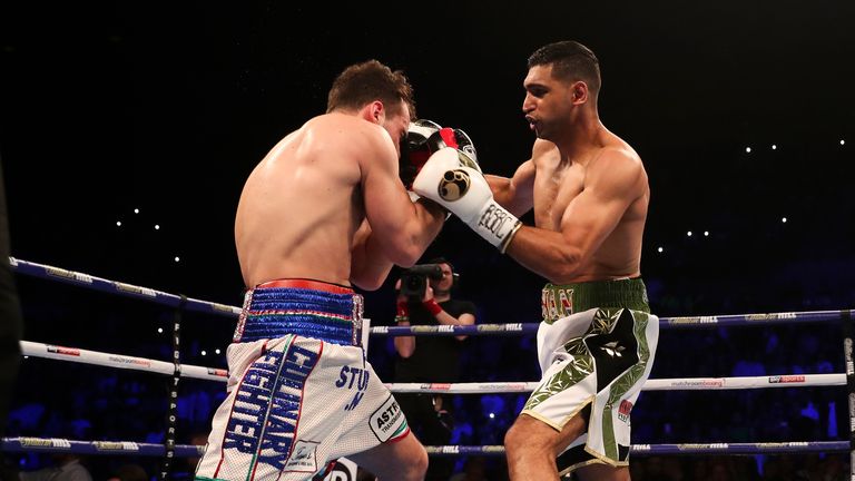 Khan stops Lo Greco in the first round in Liverpool