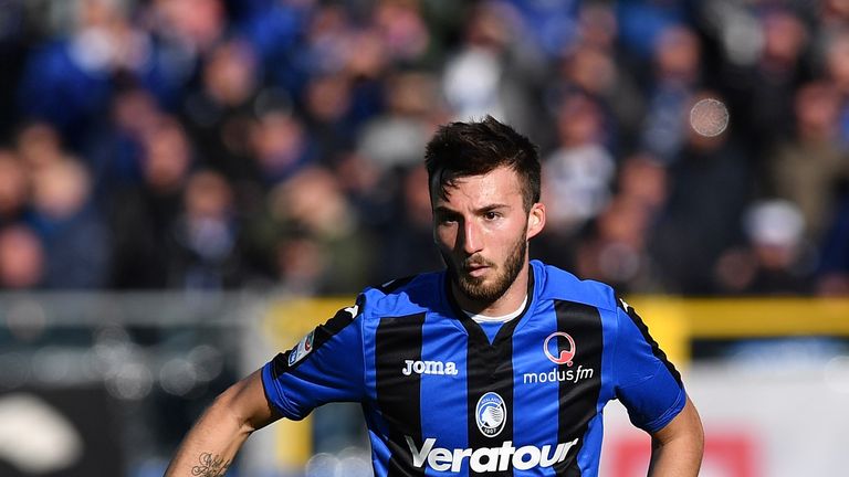 Bryan Cristante of Atalanta BC in action during the serie A match between Atalanta BC and SSC Napoli at Stadio Atleti Azzurri d'Italia on January 21, 2018 in Bergamo, Italy