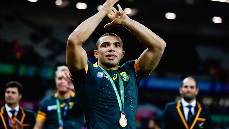 South Africa's Bryan Habana applauds the crowd after defeating Argentina in the 2015 Rugby World Cup Third Place match  at the Olympic Stadium in London on October 30, 2015