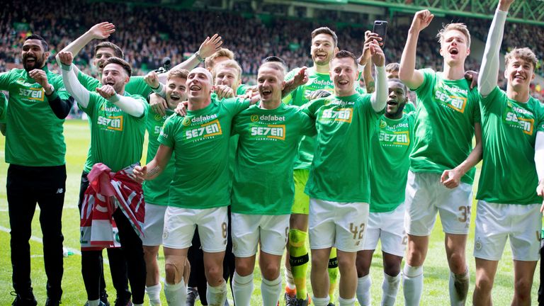 Celtic celebrate after clinching the Scottish Premiership title