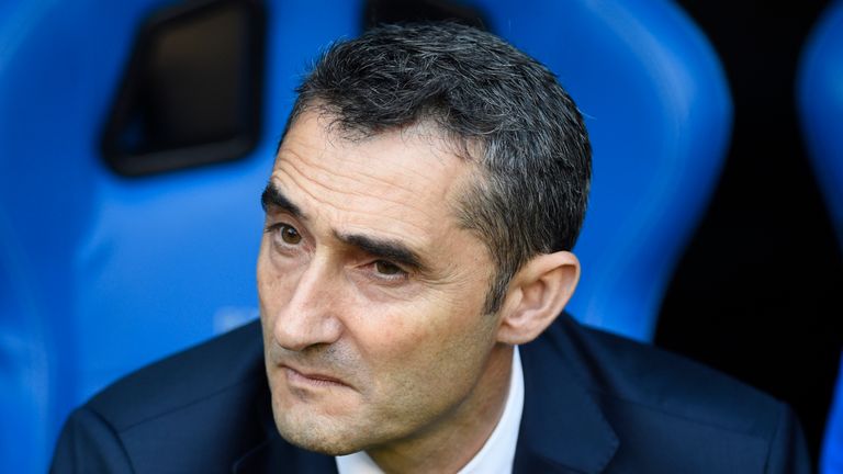 Ernesto Valverde during the La Liga match between Deportivo la Coruna and Barcelona at the Riazor stadium