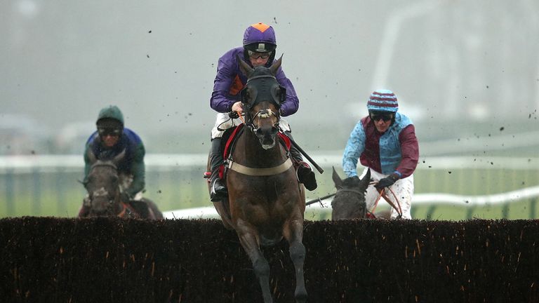 HAYDOCK, ENGLAND - FEBRUARY 20:  2015 Grand National winning jocky Leighton Aspell rides Gas Line Boy in the Betfred Grand National Trial (A Handicap Steeple Chase) at Haydock racecourse on February 20, 2016 in Haydock, England.  (Photo by Jan Kruger/Getty Images)