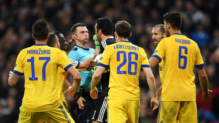  during the UEFA Champions League Quarter Final Second Leg match between Real Madrid and Juventus at Estadio Santiago Bernabeu on April 11, 2018 in Madrid, Spain.