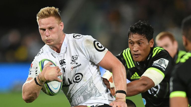 Jean-Luc du Preez attacking for the Sharks in Super Rugby