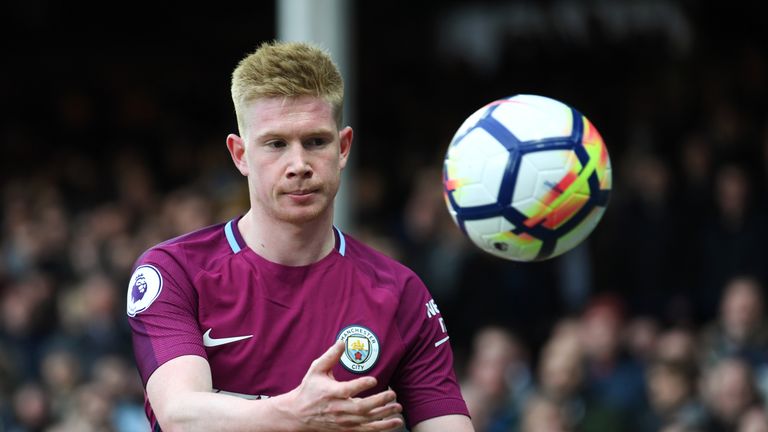 Kevin De Bruyne in action for Manchester City against Everton