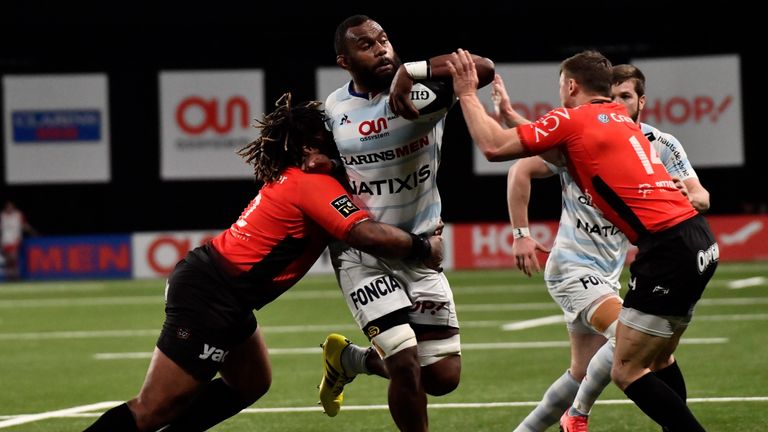 Leone Nakarawa offloading for Racing 92 against Toulon at the U Arena in the Top 14