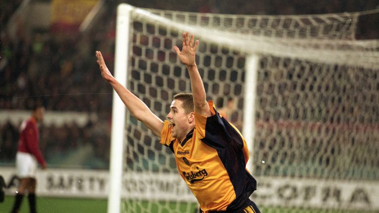 Michael Owen scored twice as Liverpool beat Roma 2-0 en route to winning the UEFA Cup in 2001