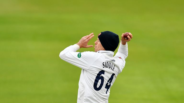 Peter Siddle, woolly hat, Essex