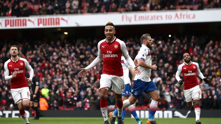 Arsenal&#39;s Pierre-Emerick Aubameyang celebrates scoring the first goal