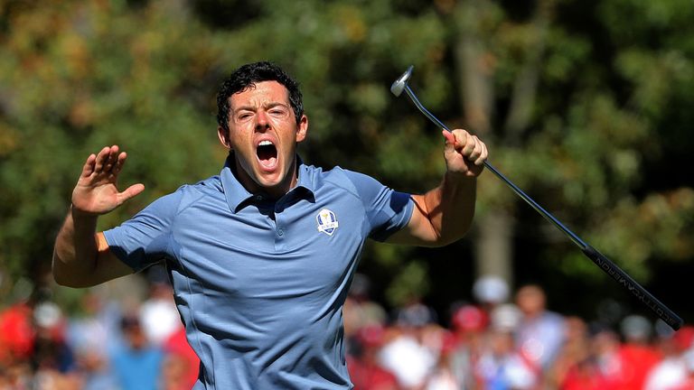 CHASKA, MN - OCTOBER 02:  Rory McIlroy of Europe reacts on the eighth green during singles matches of the 2016 Ryder Cup at Hazeltine National Golf Club on October 2, 2016 in Chaska, Minnesota.  (Photo by David Cannon/Getty Images)