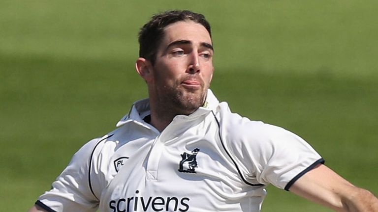 Warwickshire&#39;s Ryan Sidebottom took 6-35 on day one against Northamptonshire