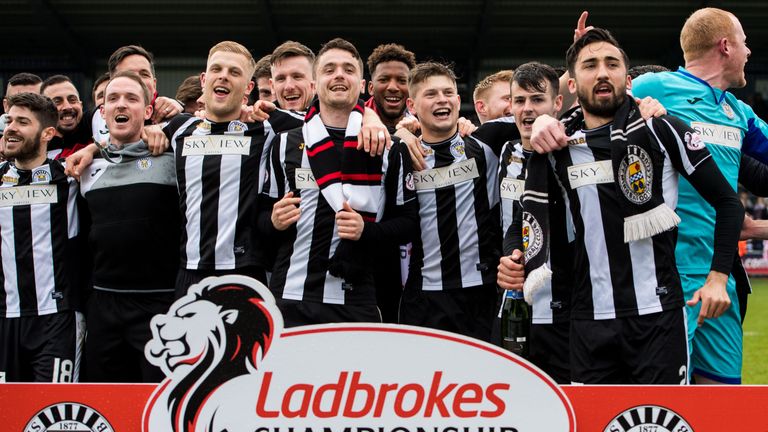 St Mirren celebrate after securing promotion to the Scottish Premiership