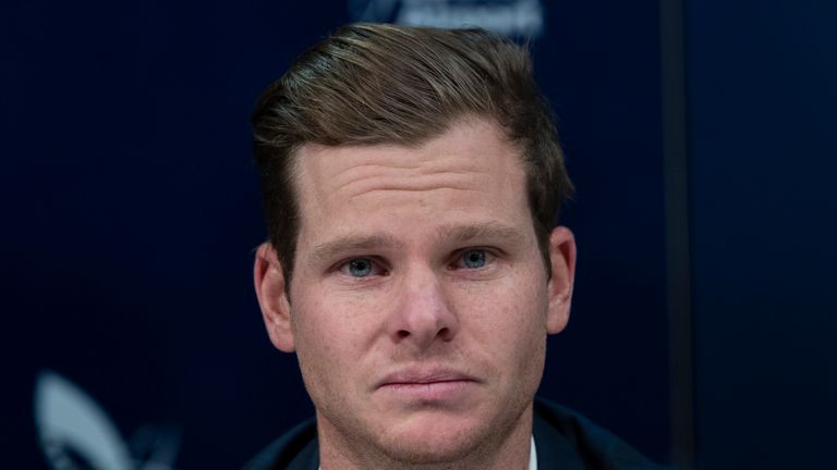 Steve Smith apologises for his role in the ball-tampering scandal at a press conference in Sydney