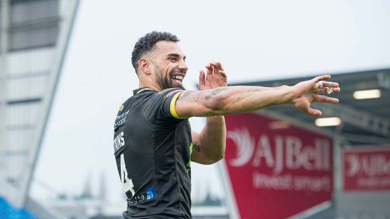 Picture by Allan McKenzie/SWpix.com - 07/04/2018 - Rugby League - Betfred Super League - Salford Red Devils v Warrington Wolves - AJ Bell Stadium, Salford, England - Warrington's Ryan Atkins thanks the fans for their support after victory over Salford.